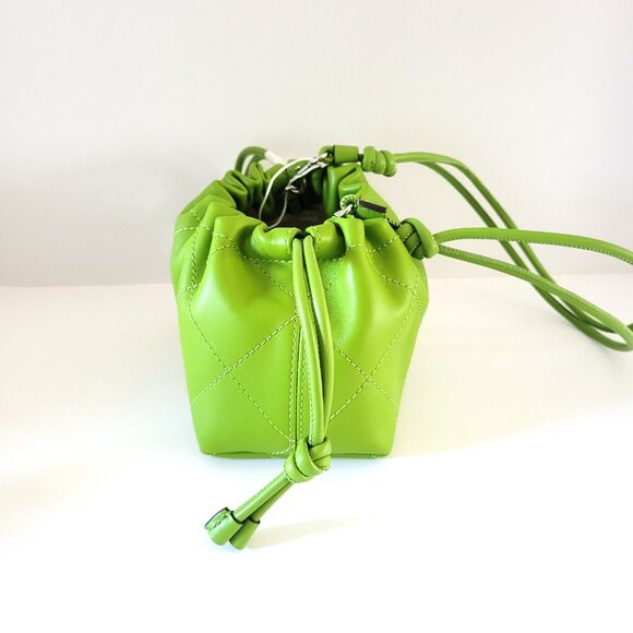 Tory Burch Willa Soft Quilt EW Drawstring Shoulder Bag Handbag Wheatgrass 166074 - Picture 3 of 8